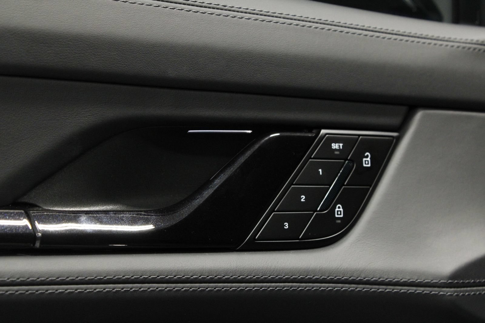 New 2026 Porsche Taycan AWD/4WD image 30