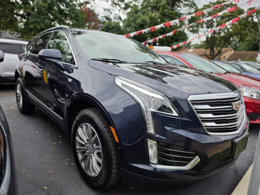 Used 2017 Cadillac XT5 Luxury w/ Driver Awareness Package FWD image 4