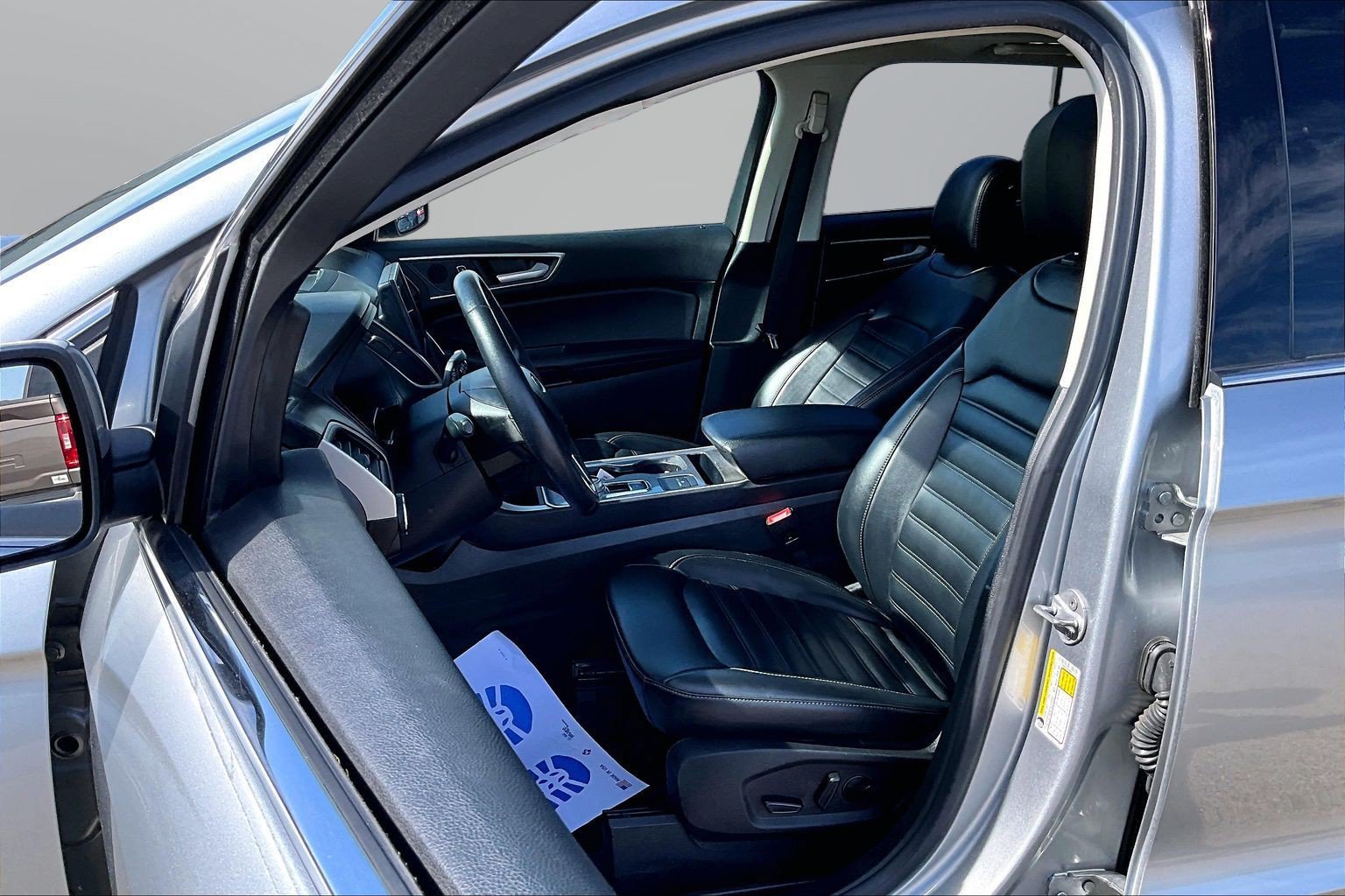 Used 2023 Ford Edge SEL w/ Convenience Package AWD/4WD image 16