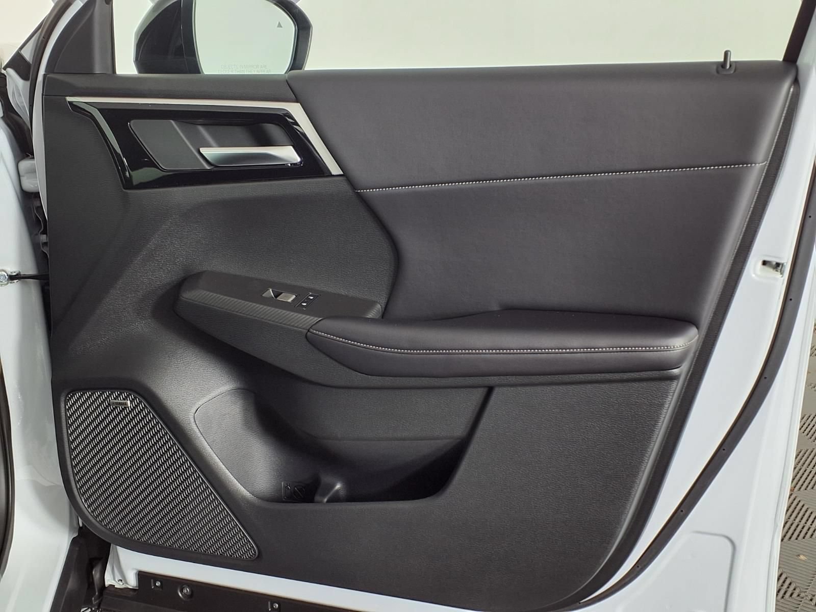 New 2026 Mitsubishi Outlander AWD image 8
