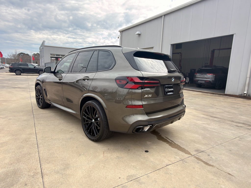 Used 2026 BMW X5 sDrive40i w/ M Sport Package image 5