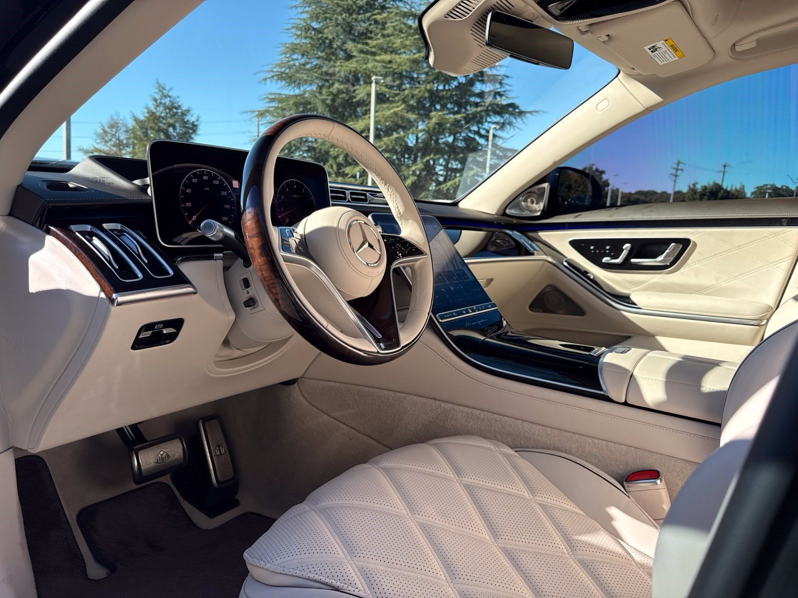 Used 2026 Mercedes-Benz Maybach S 680 4MATIC image 12