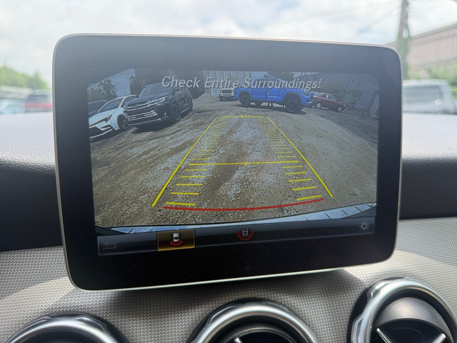 Used 2019 Mercedes-Benz GLA 250 4MATIC image 29