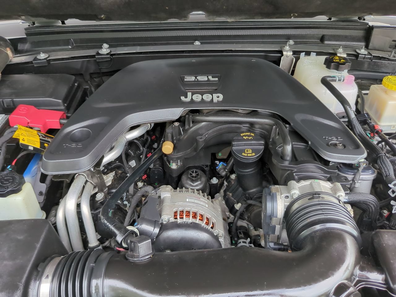 Used 2021 Jeep Gladiator Sport AWD/4WD image 21