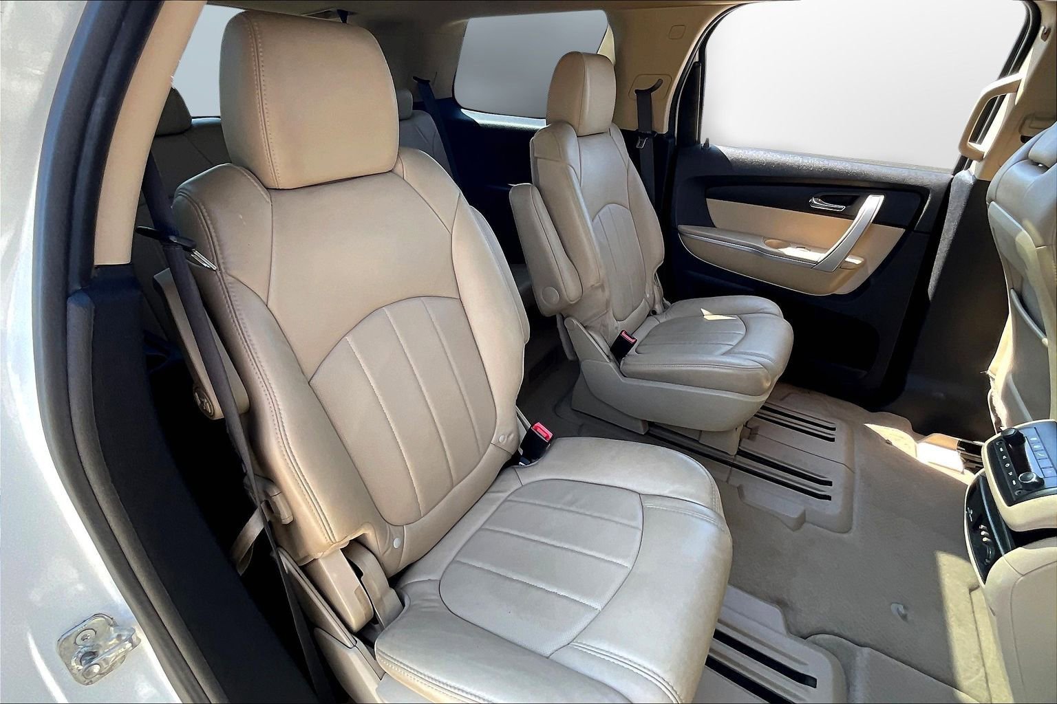 Used 2011 GMC Acadia SLT image 18