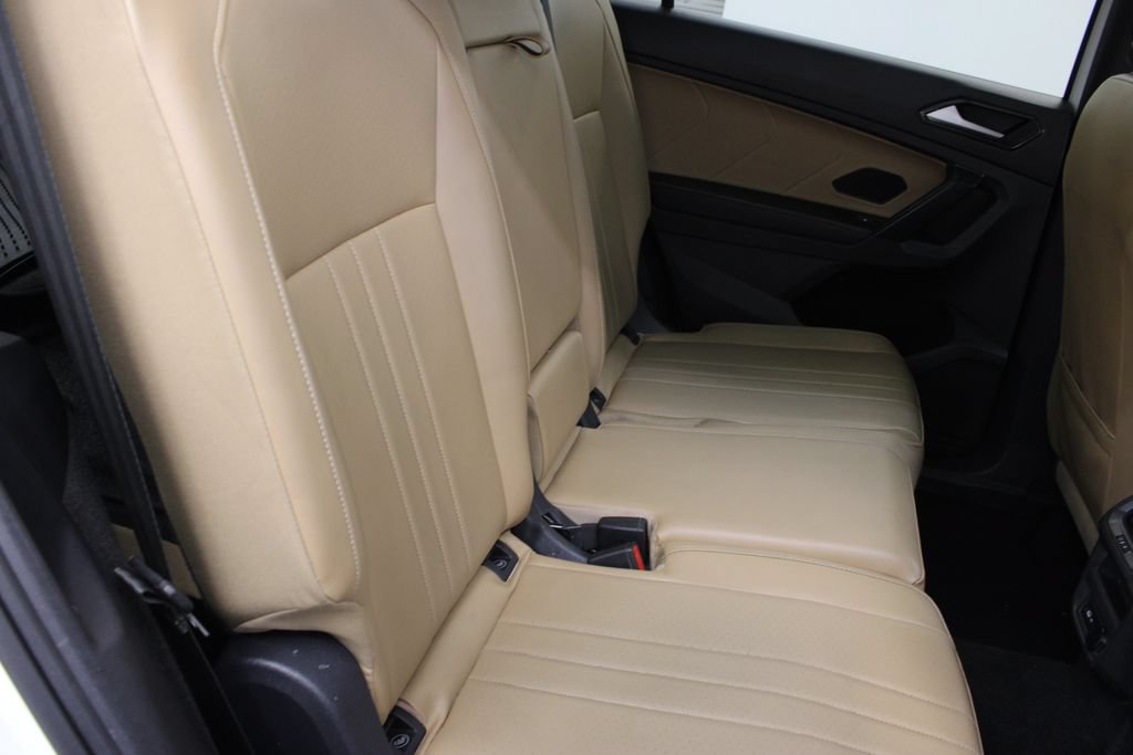 Used 2023 Volkswagen Tiguan SE R-Line FWD image 20