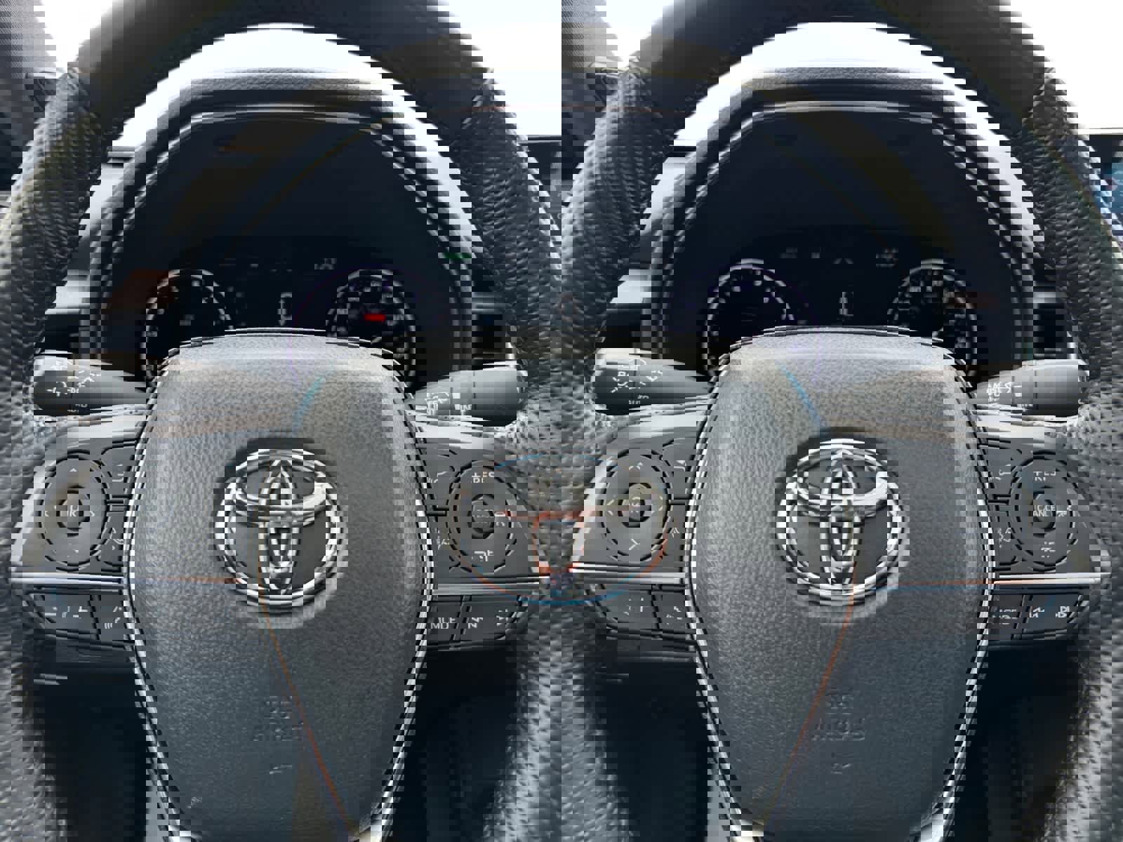 Used 2022 Toyota Avalon Limited image 17