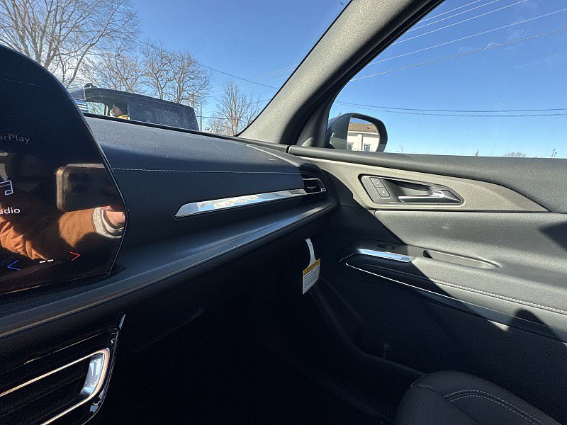 New 2026 Chevrolet Traverse LT w/ Sun and Wheel Package image 15