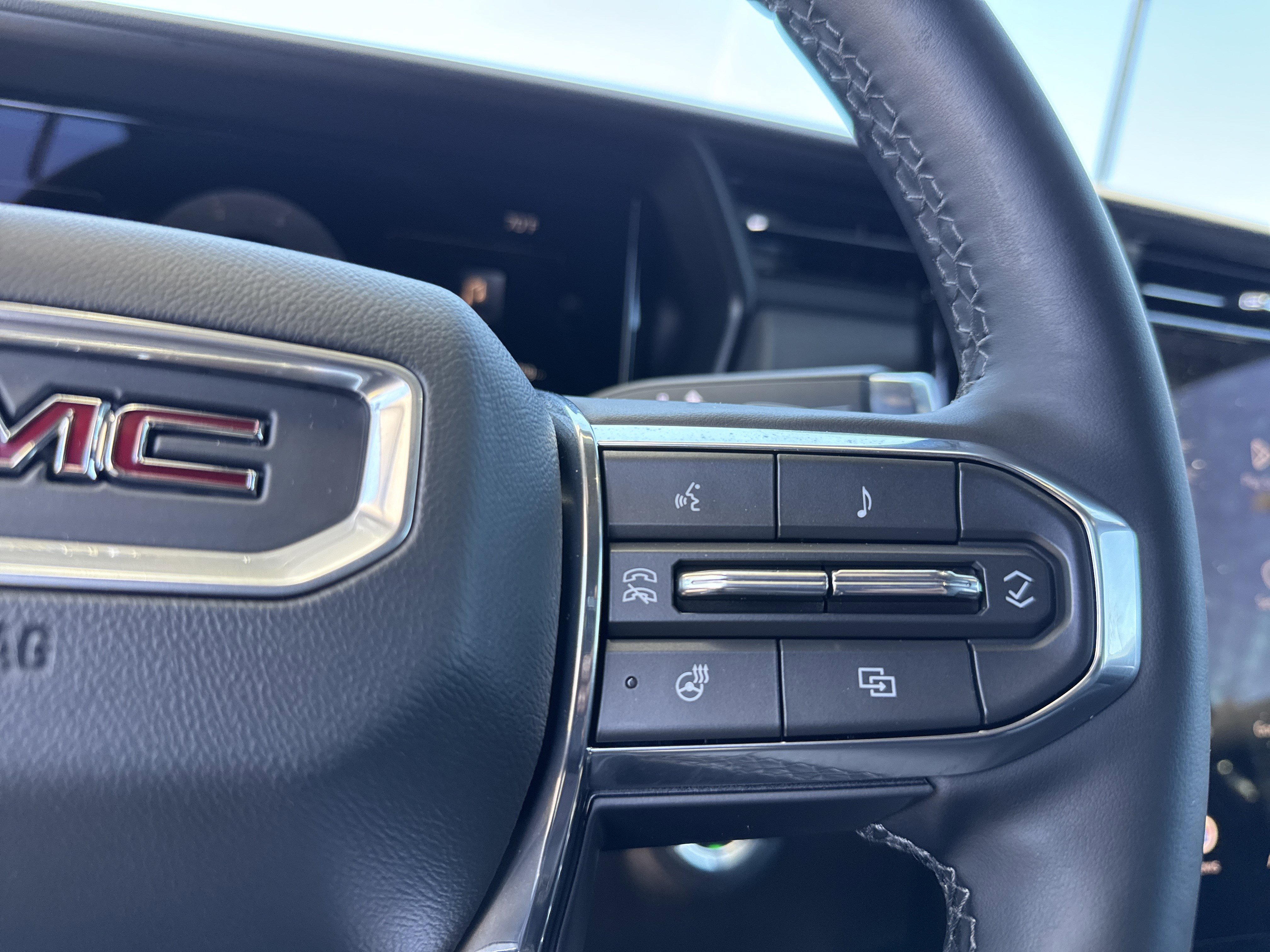 Used 2026 GMC Terrain Elevation w/ Elevation Premium Package FWD image 20