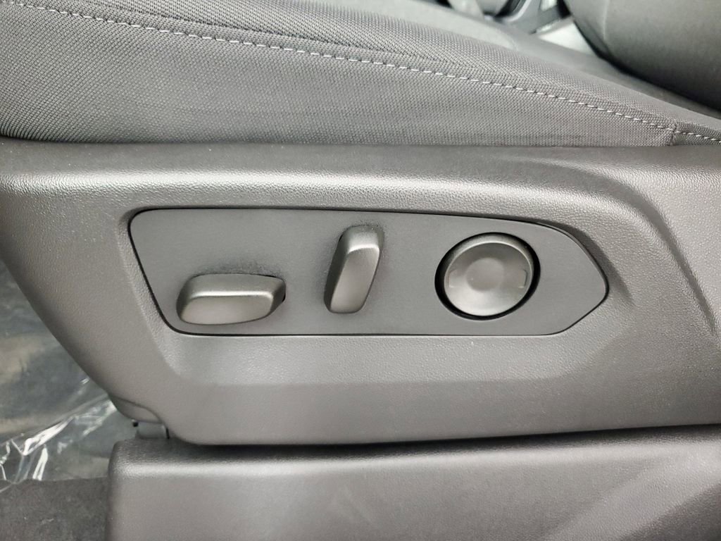 New 2025 Chevrolet Silverado 2500 Custom w/ Custom Value Package image 29