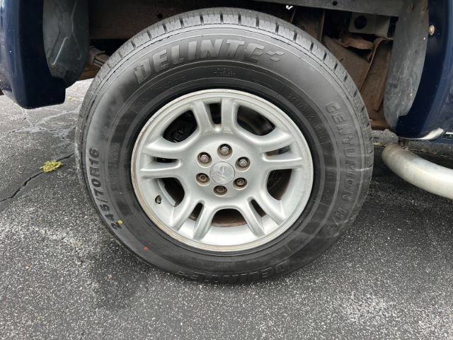 Used 2004 Dodge Dakota Sport w/ PWR Convenience Group AWD/4WD image 33