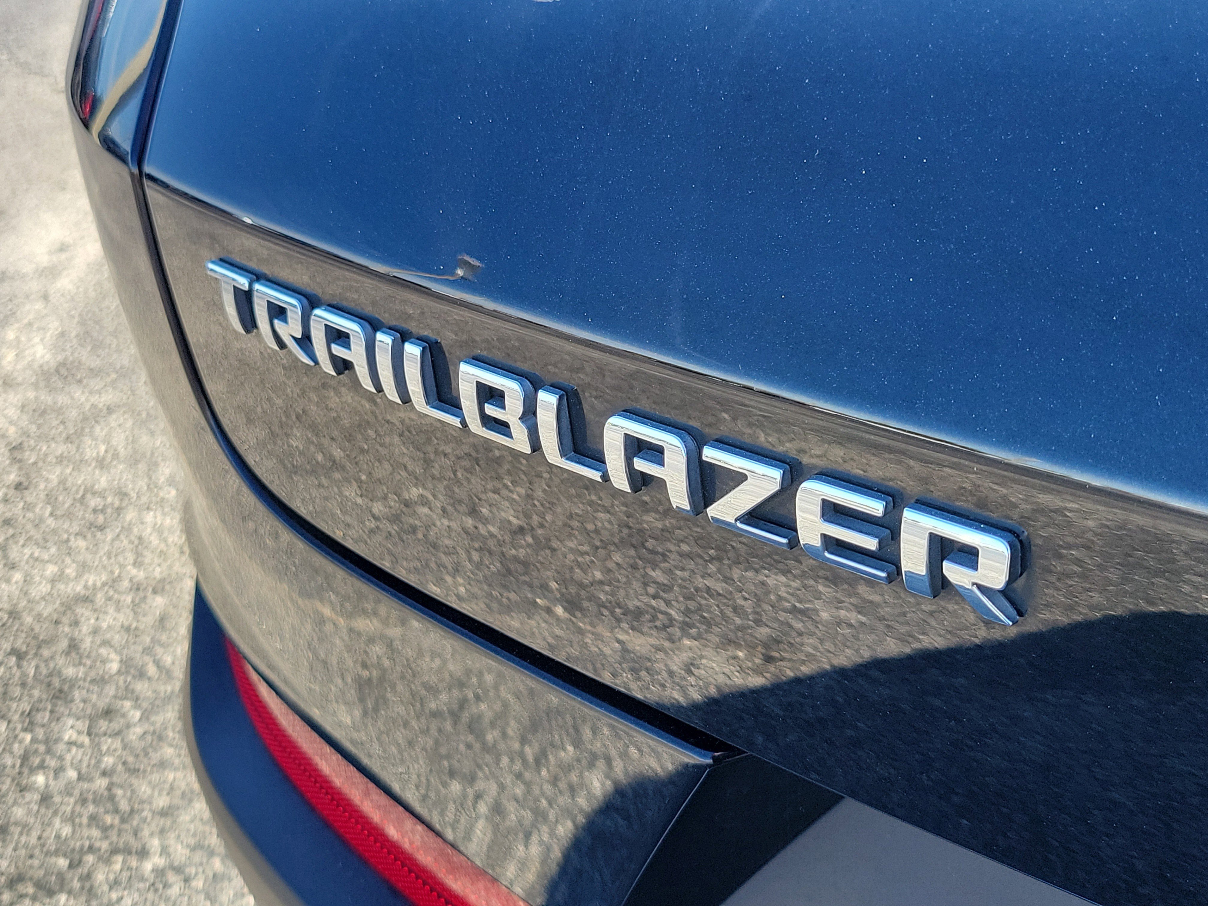 Used 2022 Chevrolet TrailBlazer LT FWD image 10