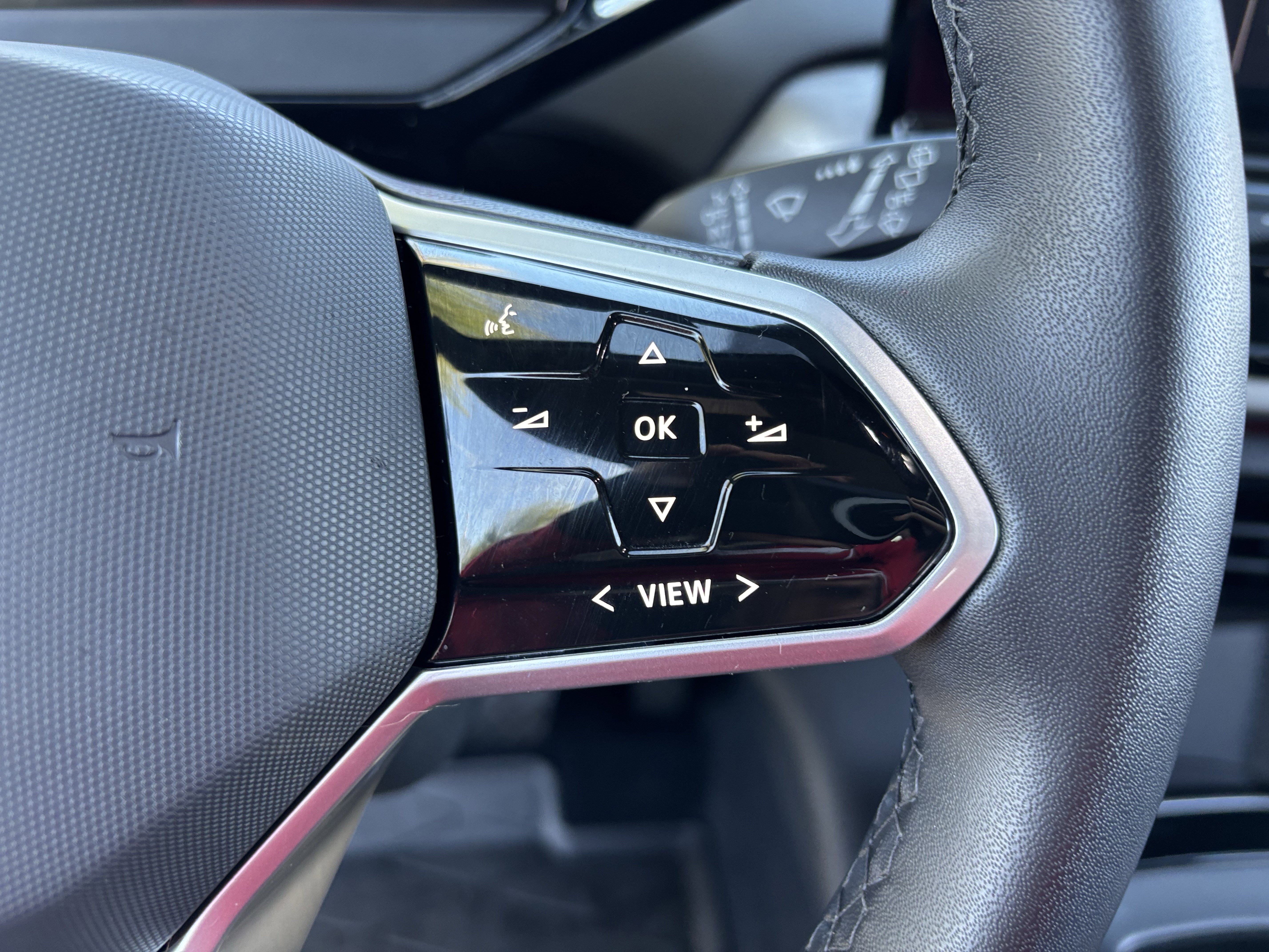 Used 2023 Volkswagen ID.4 Pro S image 31