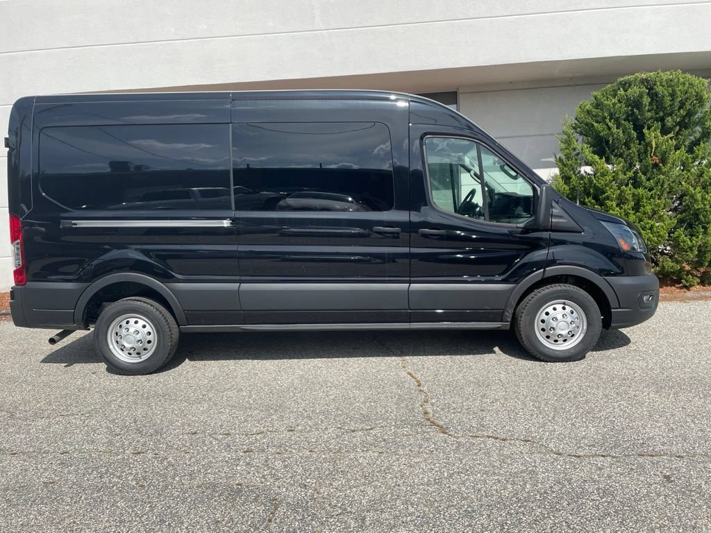 New 2026 Ford Transit 250 148 Medium Roof Extended AWD w/ Exterior Upgrade Package image 6