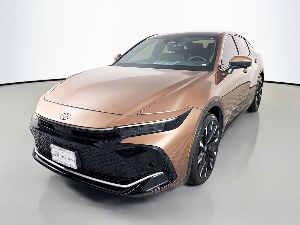 Used 2025 Toyota Crown Platinum