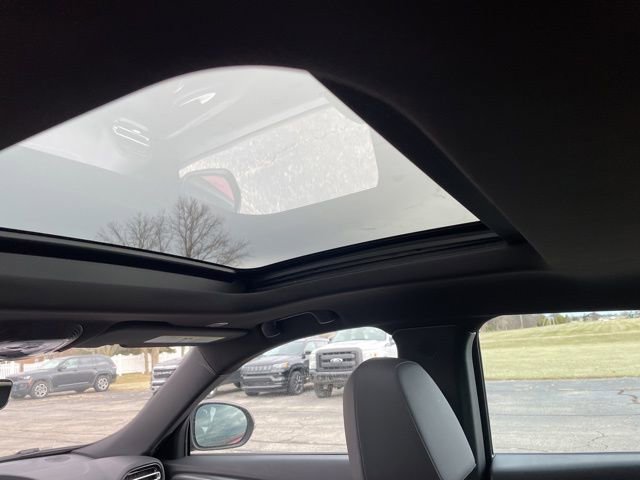 Used 2024 Dodge Hornet GT image 9