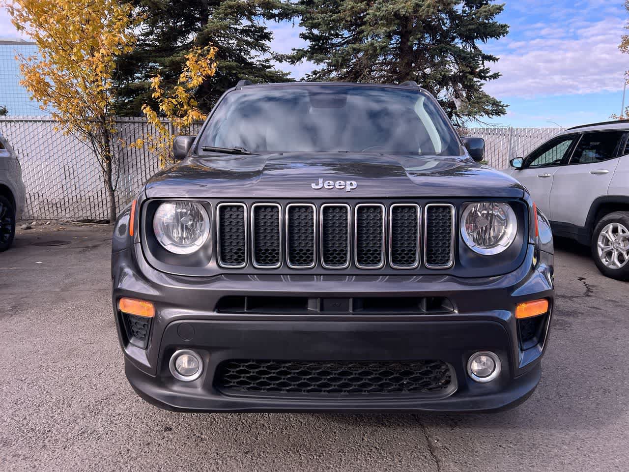 Used 2020 Jeep Renegade Latitude w/ Cold Weather Group AWD/4WD image 29