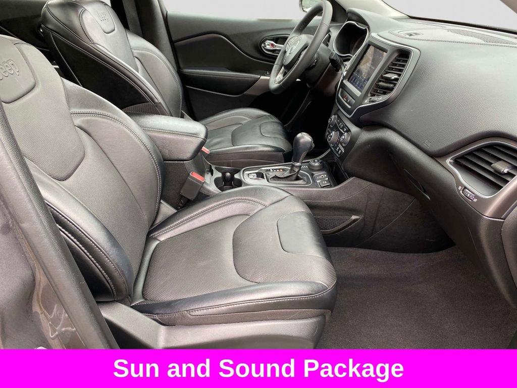 Used 2022 Jeep Cherokee Latitude Lux w/ Sun & Sound Group image 21