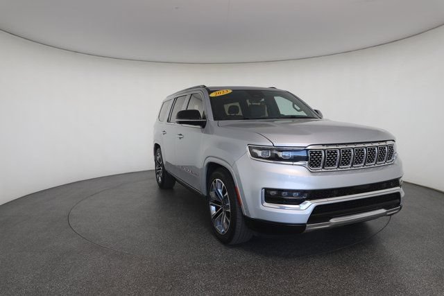Used 2023 Jeep Grand Wagoneer Series III AWD/4WD image 28