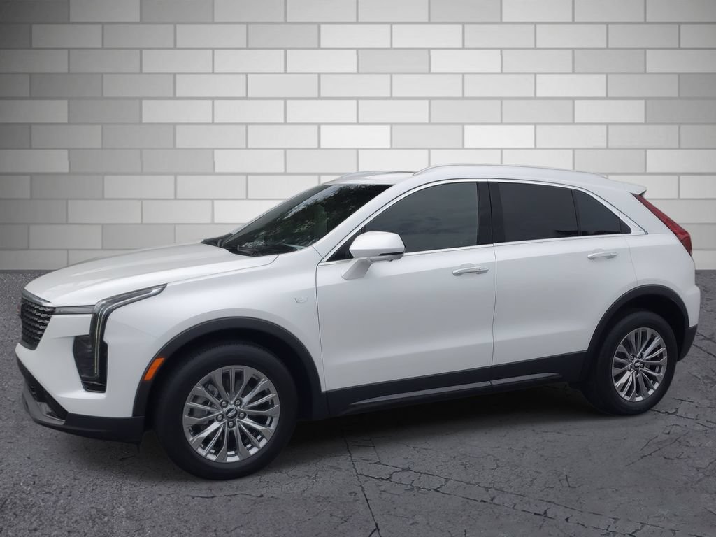Certified 2025 Cadillac XT4 Premium Luxury w/ Technology Package FWD image 2