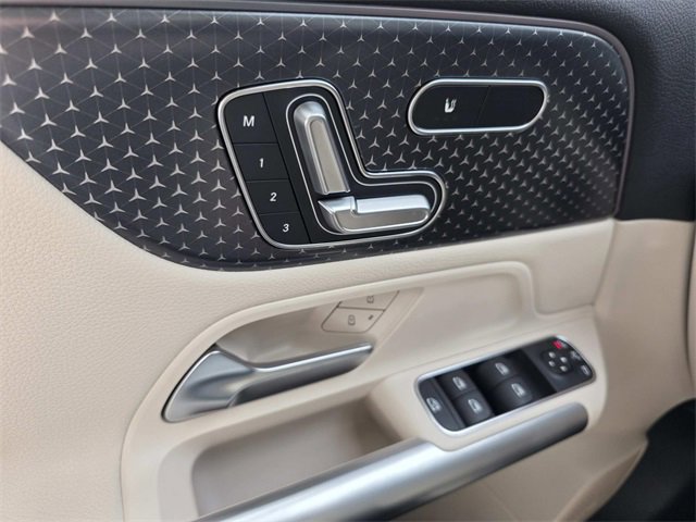 New 2025 Mercedes-Benz GLA 250 image 13