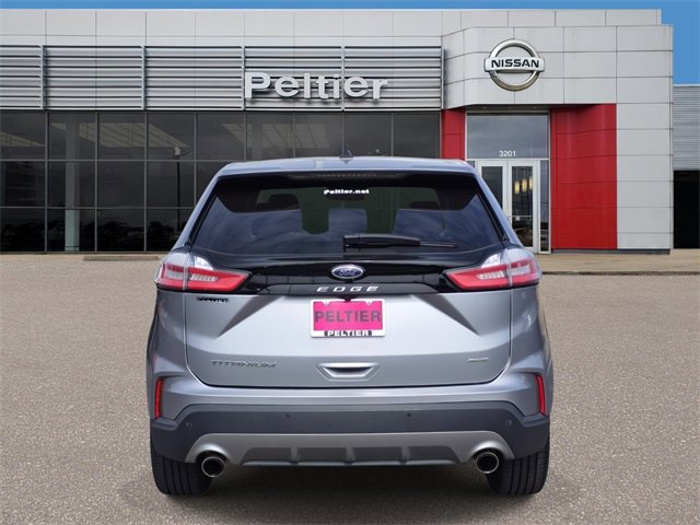 Used 2024 Ford Edge Titanium image 5