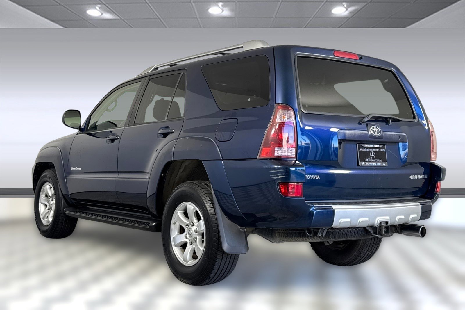 Used 2004 Toyota 4Runner SR5 image 3