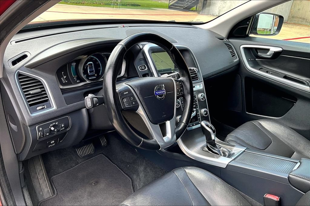 Used 2015 Volvo XC60 T5 Premier w/ Proximity Package FWD image 19