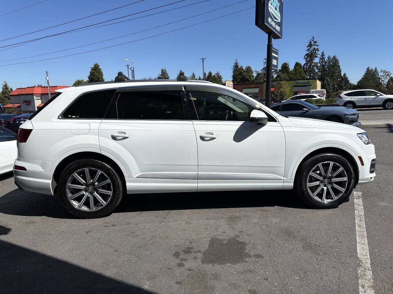 Used 2017 Audi Q7 3.0T Prestige AWD/4WD image 10