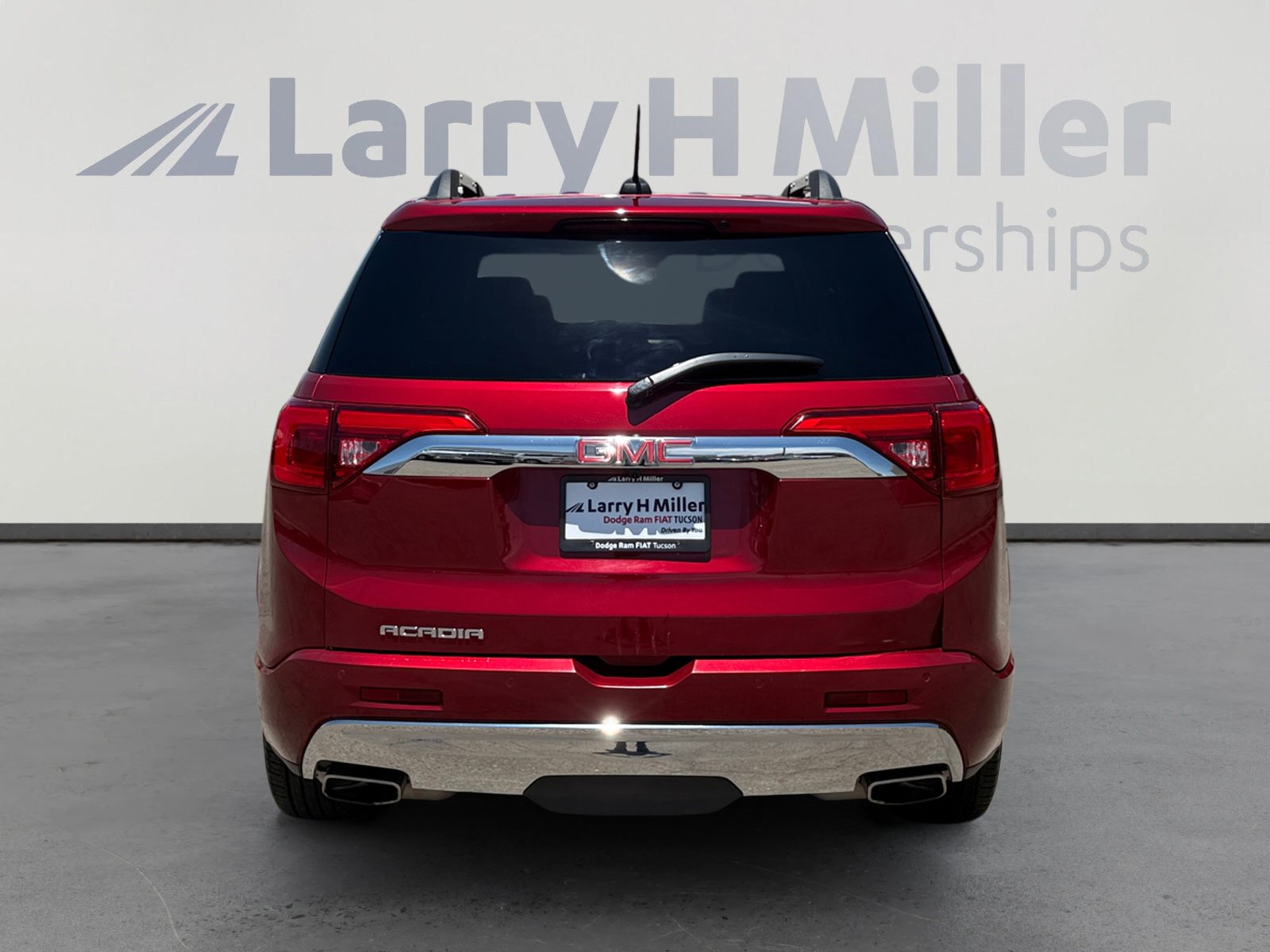 Used 2019 GMC Acadia Denali w/ Technology Package FWD image 4