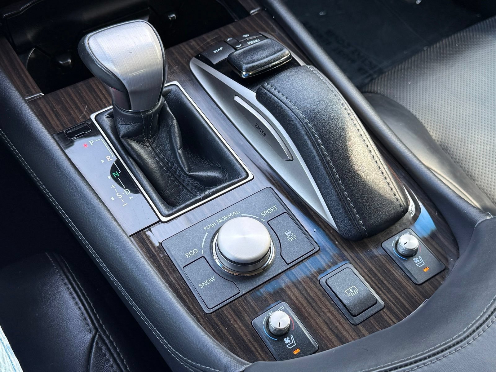 Used 2017 Lexus LS 460 L RWD image 31