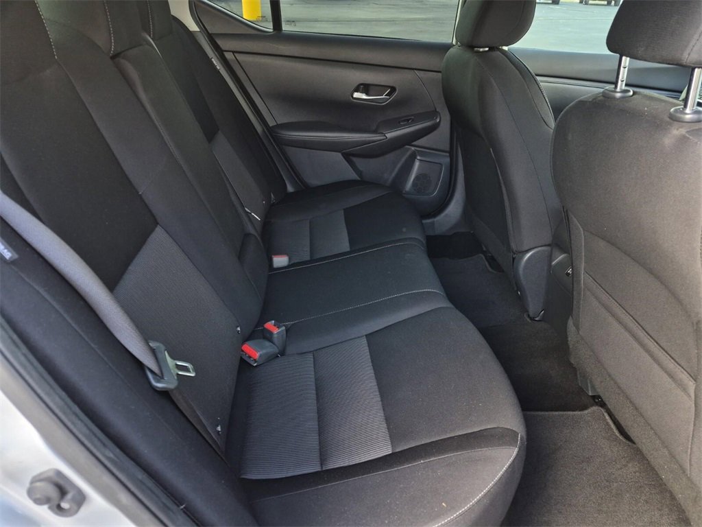 Used 2022 Nissan Sentra SV image 13