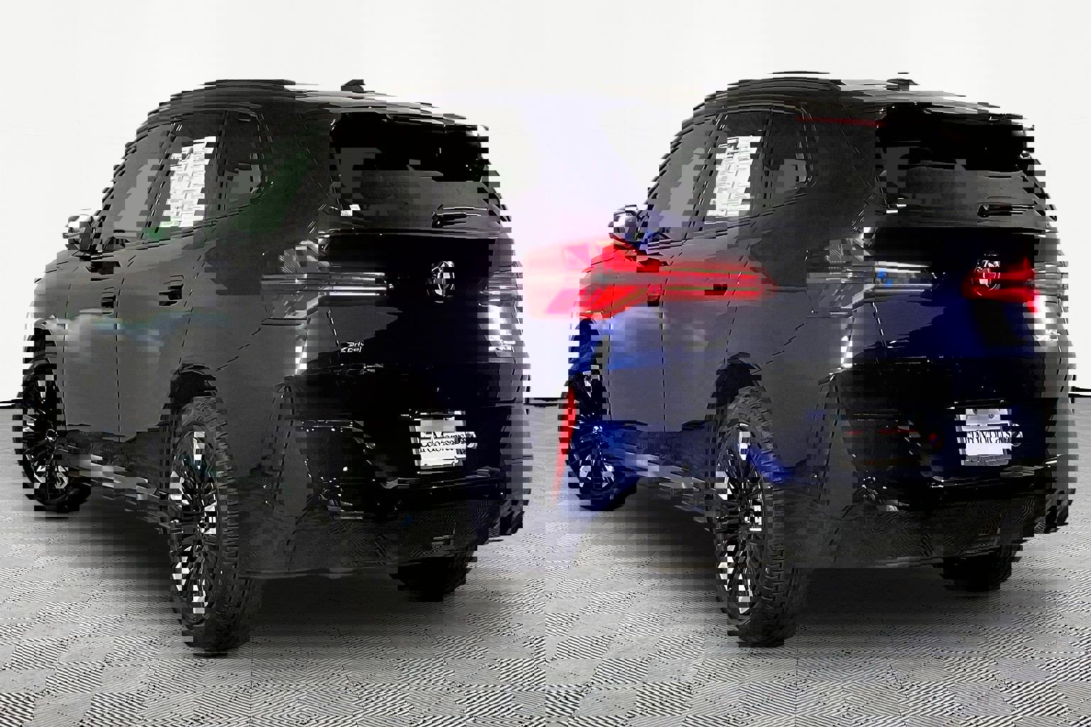 Certified 2025 BMW X3 xDrive30i w/ Premium Package image 5