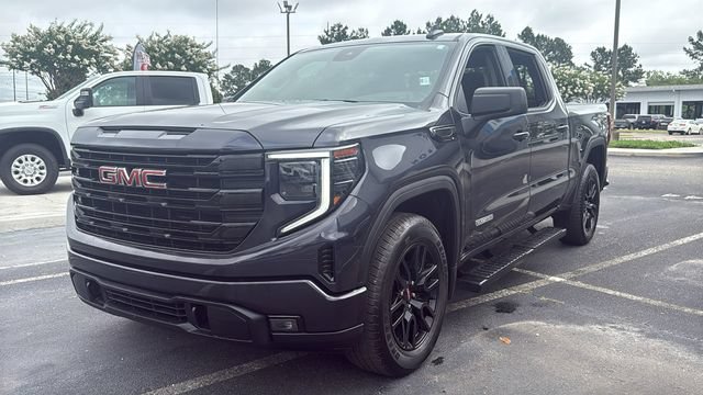 Used 2024 GMC Sierra 1500 Elevation AWD/4WD image 3