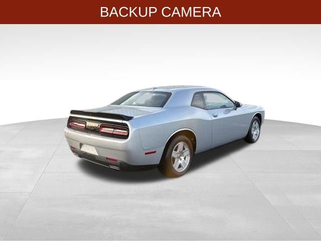 Used 2020 Dodge Challenger SXT w/ Blacktop Package image 7