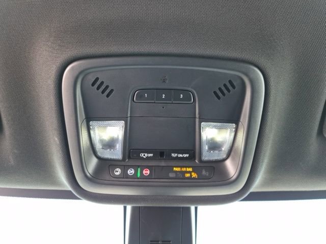 Used 2023 Chevrolet Traverse LT image 28