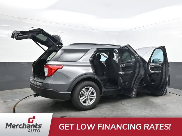 Used 2023 Ford Explorer XLT AWD/4WD image 49