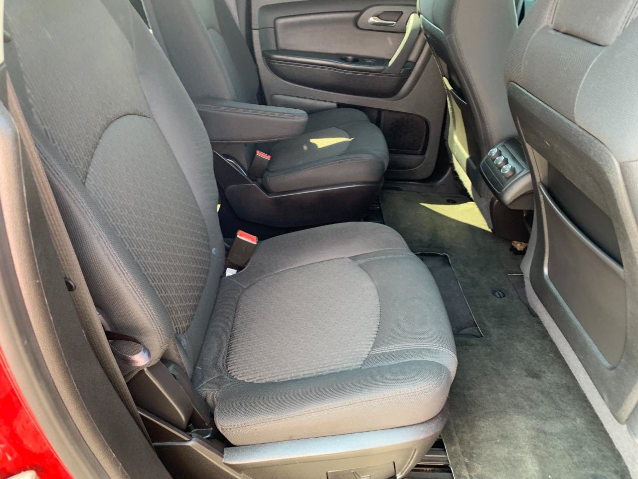 Used 2012 Chevrolet Traverse LT w/ All-Star Edition FWD image 31