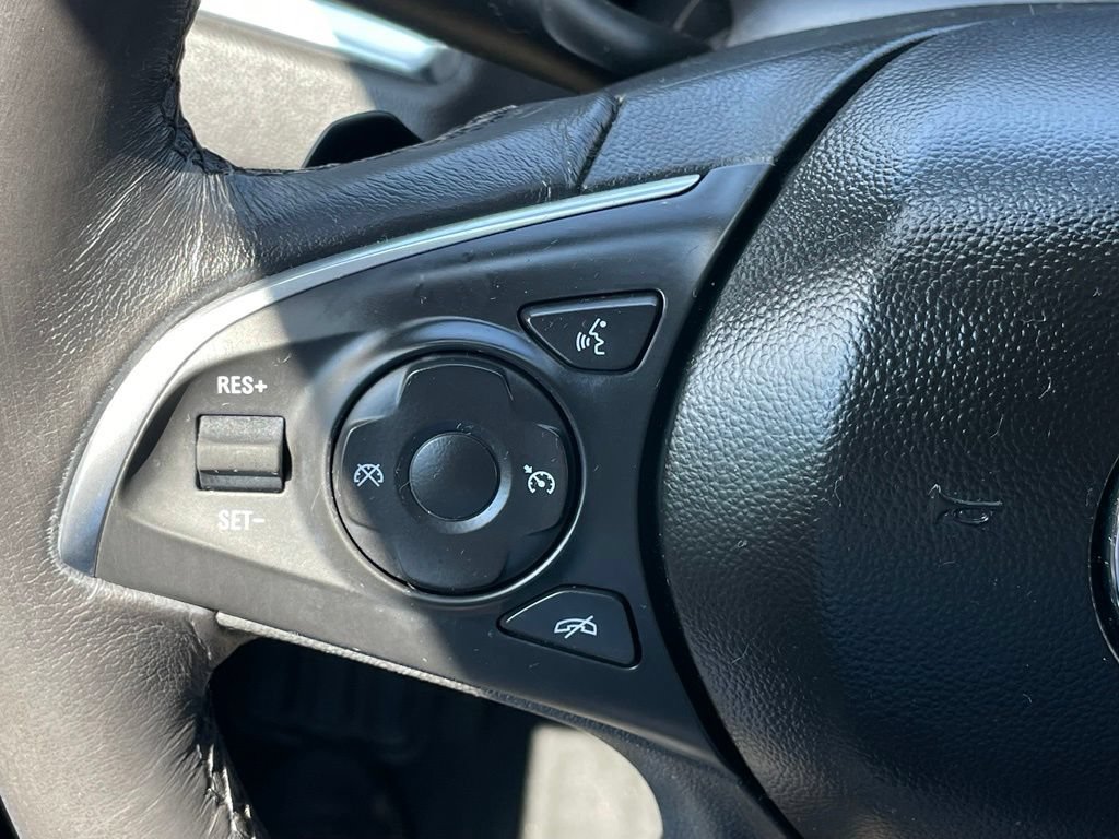 Used 2021 Buick Enclave Essence FWD image 15