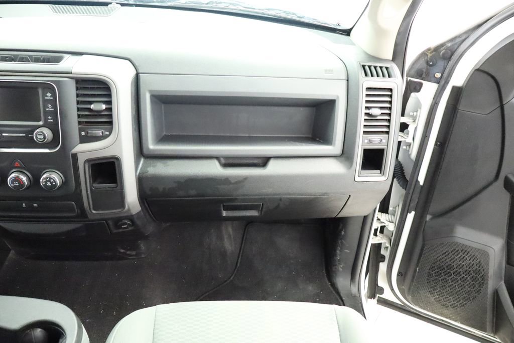 Certified 2018 RAM 1500 Express w/ Express Value Package AWD/4WD image 30