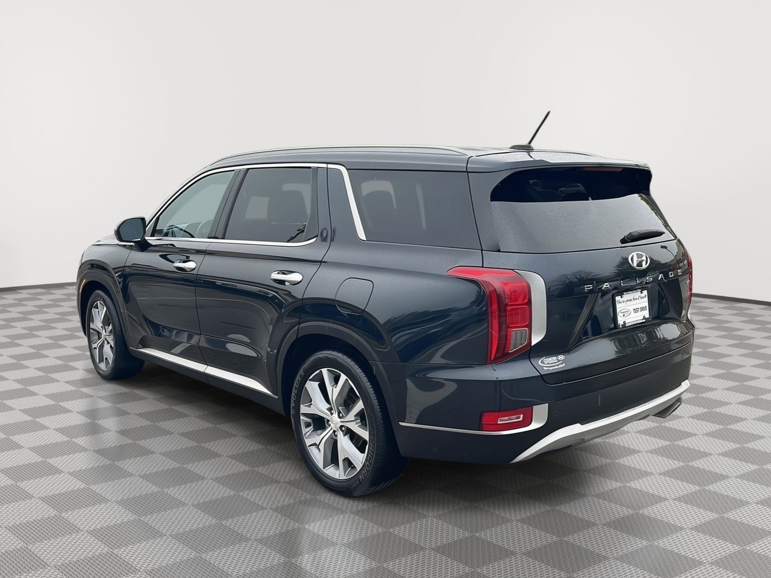 Used 2020 Hyundai Palisade SEL w/ Premium Package AWD/4WD image 7