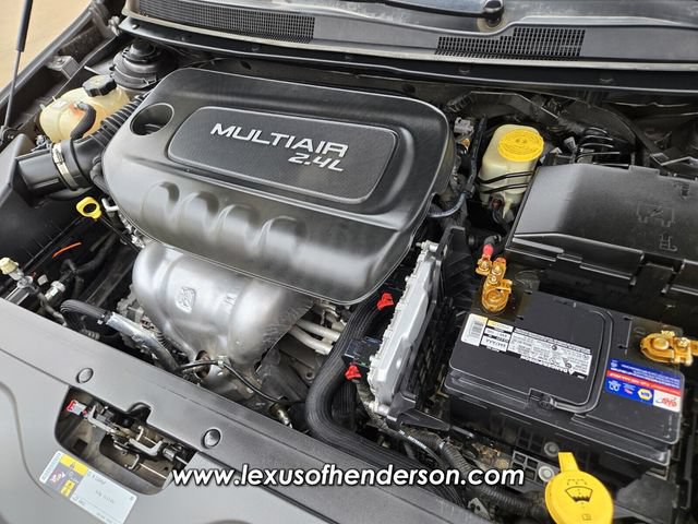 Used 2015 Chrysler 200 Limited w/ Convenience Group FWD image 18
