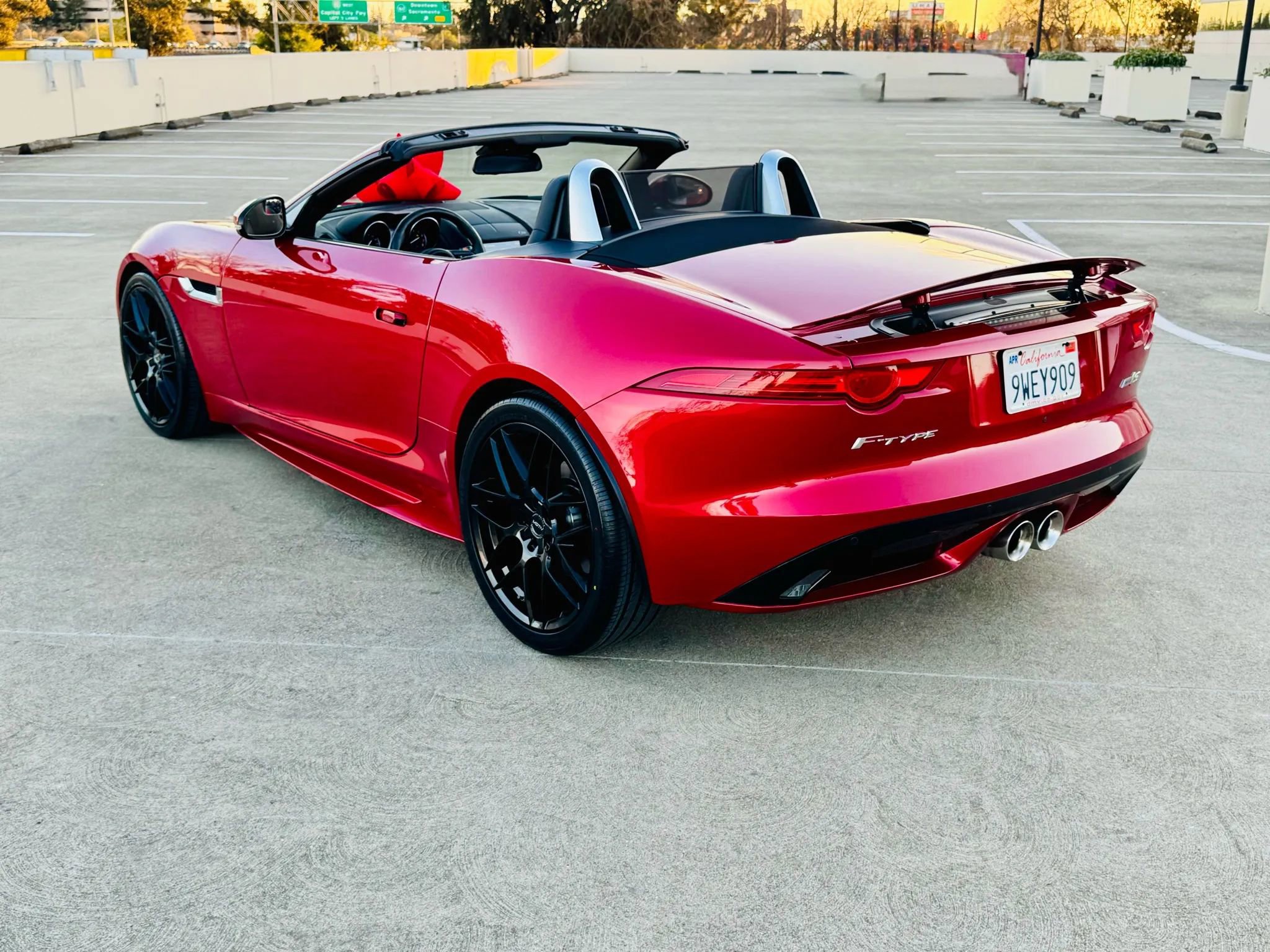 Used 2017 Jaguar F-TYPE S image 14