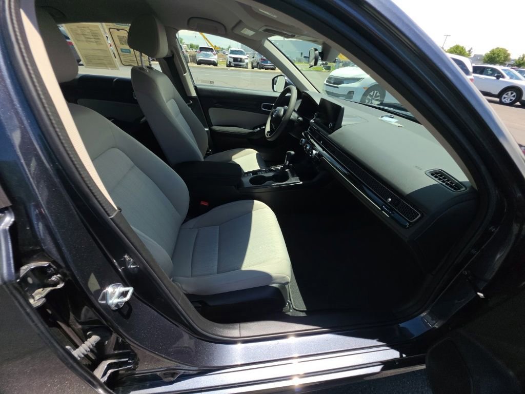 Used 2023 Honda Civic LX image 30