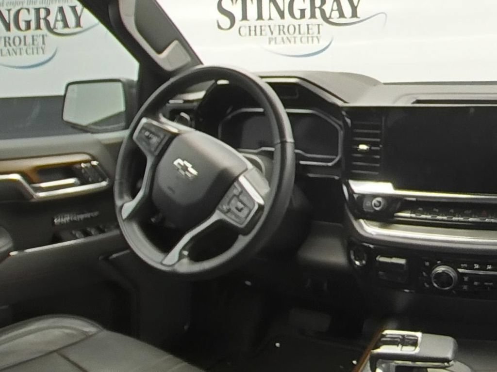 Certified 2025 Chevrolet Silverado 1500 High Country w/ Midnight Edition RWD image 16