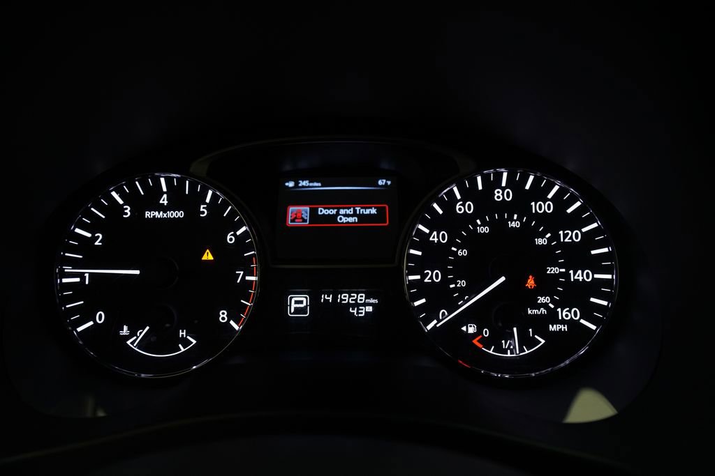Used 2013 Nissan Altima 2.5 SV FWD image 2