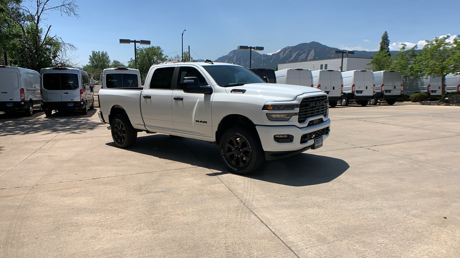 New 2026 RAM 2500 Big Horn AWD/4WD image 7