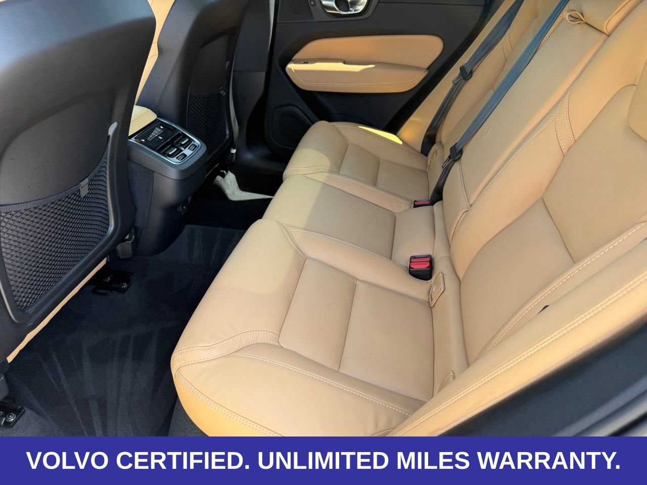 Certified 2025 Volvo XC60 B5 Ultra w/ Protection Package Premier AWD/4WD image 32