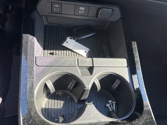 Used 2025 Toyota Prius LE image 18