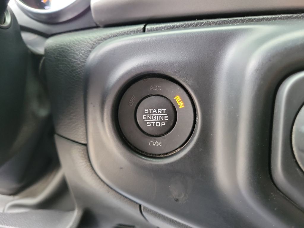 Used 2022 Jeep Wrangler Willys image 24